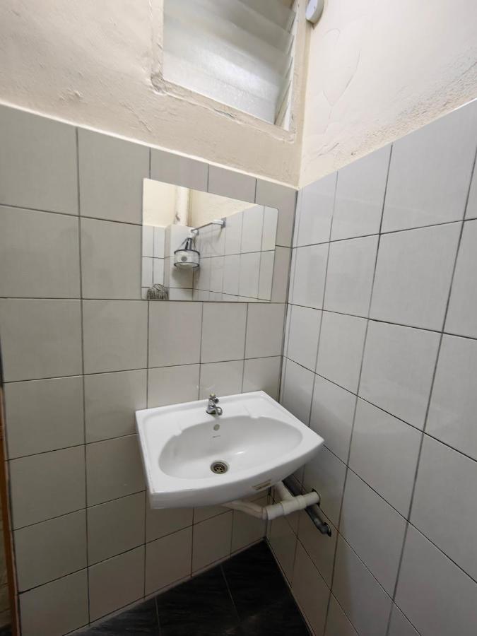 22A Hostel George Town Exteriör bild