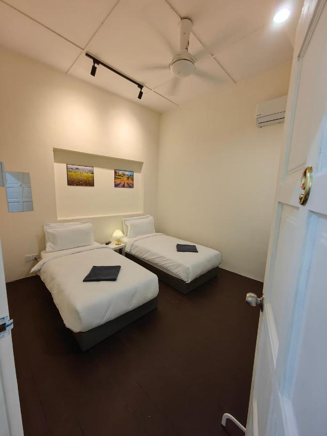 22A Hostel George Town Exteriör bild