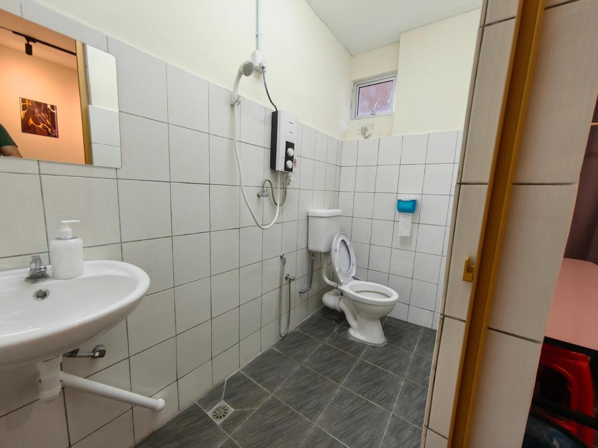 22A Hostel George Town Exteriör bild
