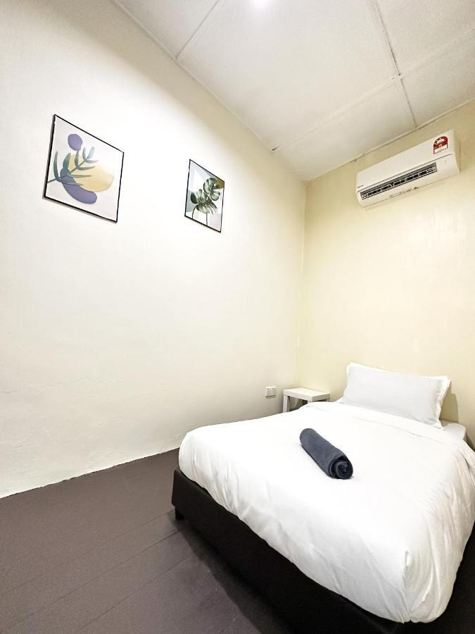 22A Hostel George Town Exteriör bild